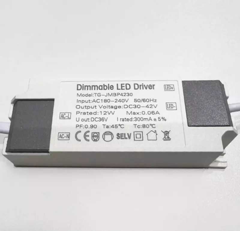  Italline 30-42V 12W IP20 0,06A IT06-6017 DR dim